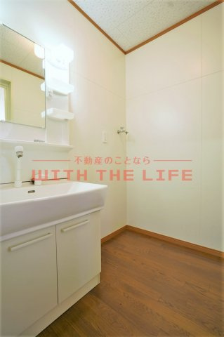 サンマリノ草野【キャッシュバック対象物件】の洗面所|コンパクトで使いやすい洗面所