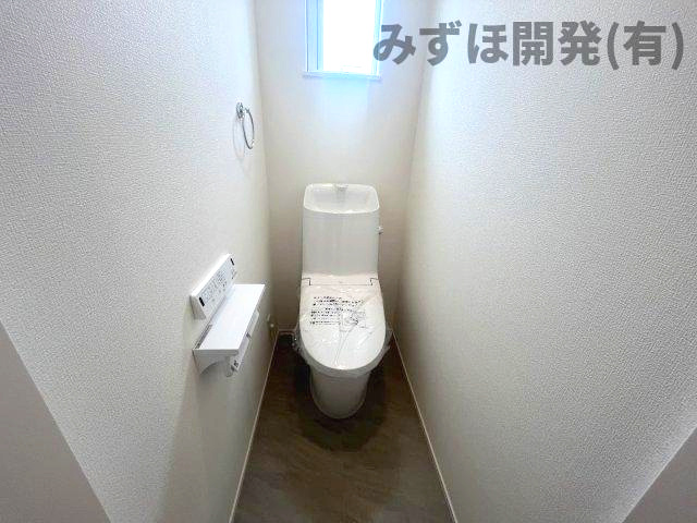 山形市東原町4丁目8-12のトイレ|２階トイレ