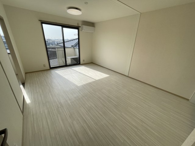 ミキハウス　A棟の居間・リビング