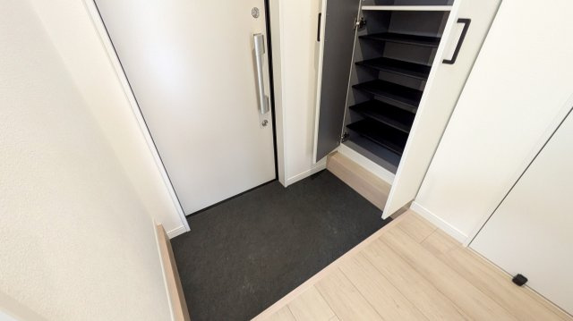 【玄関】