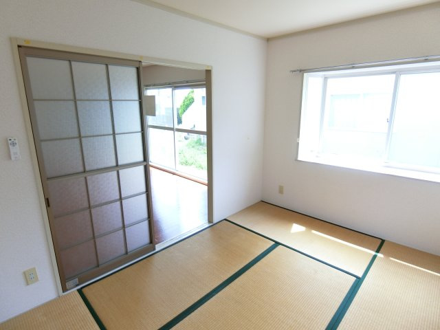 コリーナ蜆塚Aの和室