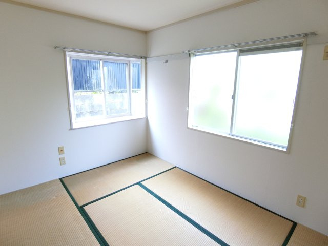 コリーナ蜆塚Aの浴室