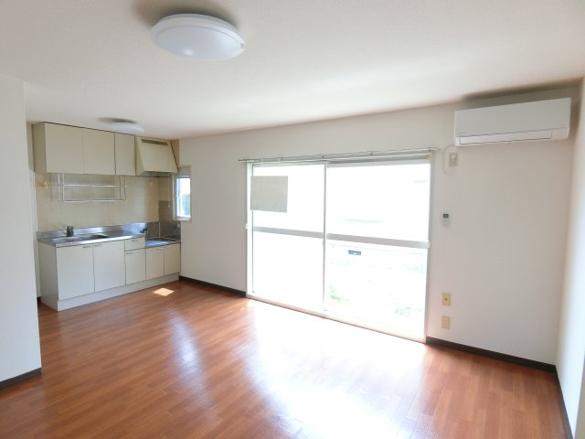 コリーナ蜆塚Aの居間・リビング