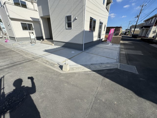 三郷市彦野新築戸建【彦成小学校：6分】の駐車場|7号棟駐車スペース・2台駐車可