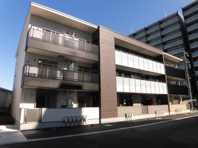 メゾンアイカワ