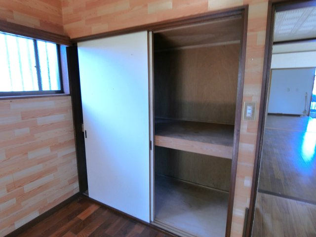 市原貸家２の収納