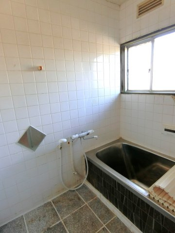 市原貸家２の浴室