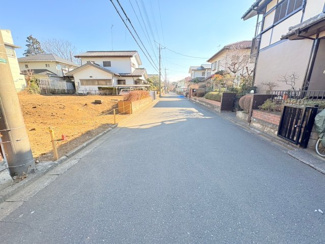 【前面道路含む現地写真】