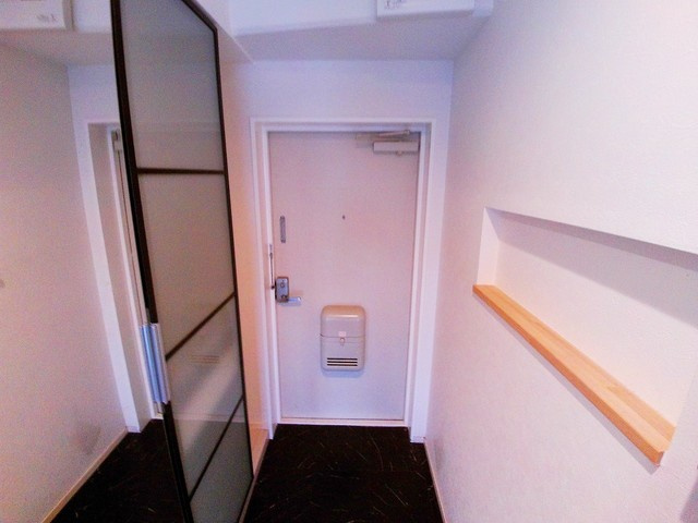 篠原ライフの玄関