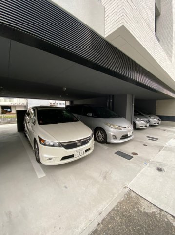 Ｃｏｍｆｏｒｔ金山　名古屋市賃貸　仲介手数料無料の駐車場