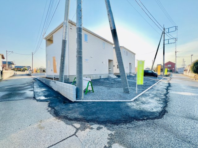 太田市岩松町の前面道路含む現地写真|車の通りも少なく駐車も楽々♪