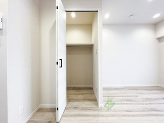 【収納】 | 久我山ロータリーマンション | ウォークインクローゼット　洋室8.5帖