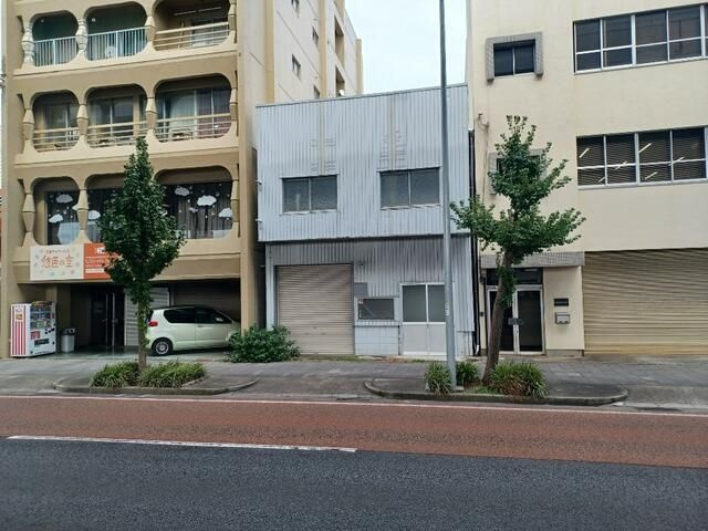 千竈通５丁目貸倉庫の外観