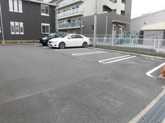 【駐車場】 | 敷地内駐車場です。