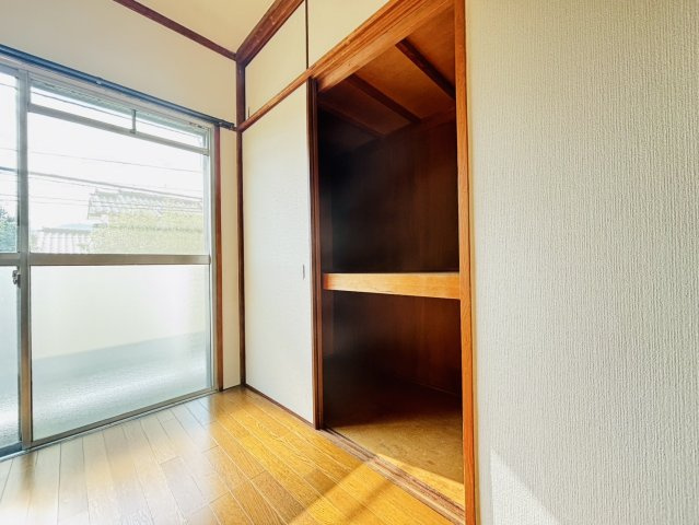 筑紫野市塔原東１丁目の賃貸マンションの収納