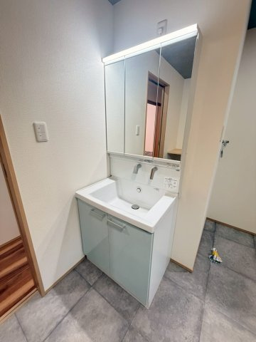 柏崎市春日レントハウスの洗面所