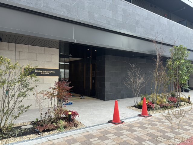 テラスレジデンス新大阪のエントランス