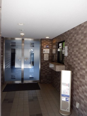 ライオンズマンション王子第7のエントランス