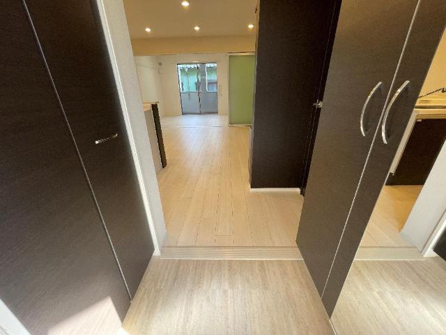 サン　フォレストⅤの玄関|玄関（イメージ）