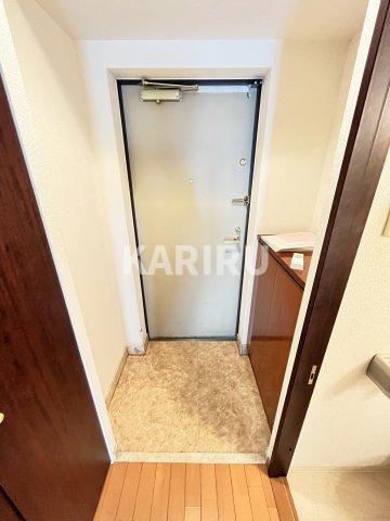 ディナスティ玉造の玄関