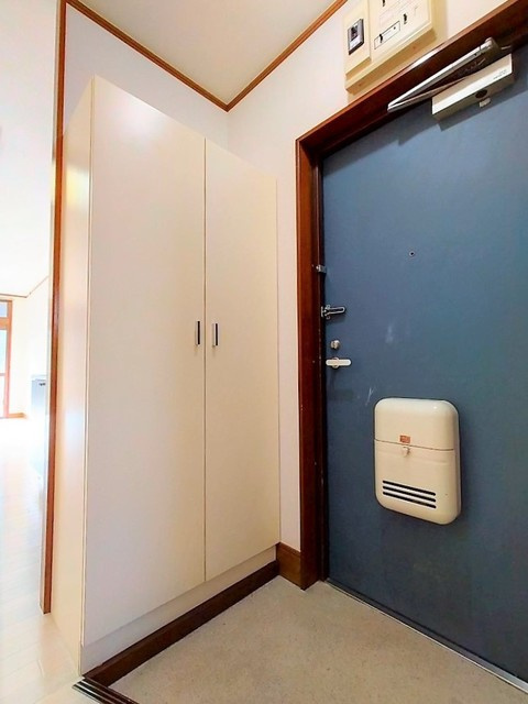 小川マンションの玄関