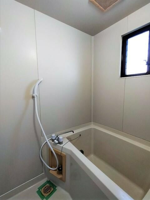 小川マンションの浴室