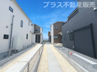 【外観】 | 現地写真。プラス不動産販売なら、現場の全ての棟をまとめてご見学頂けます。