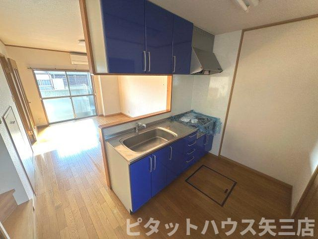 ビレッジ北原の居間・リビング|こちらのリビングで趣味の時間をお楽しみください