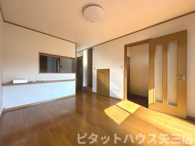 ビレッジ北原の居間・リビング|ゆったりとした居間です