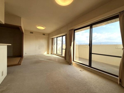 【居間・リビング】 | サンシティ貝塚３番館　中古マンション