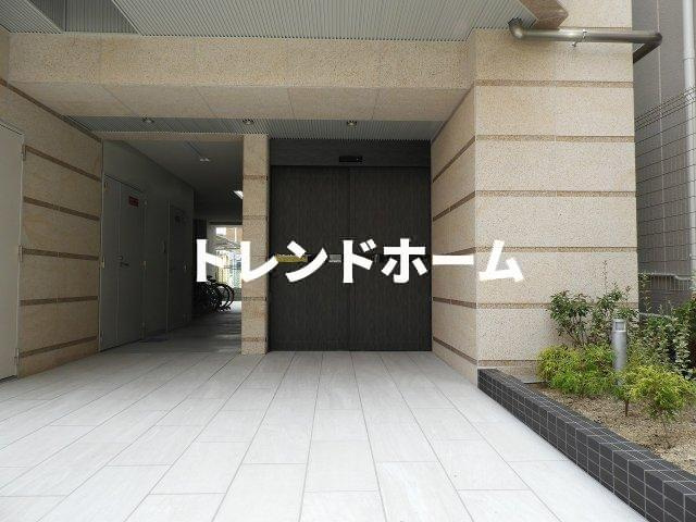 ラ・フォルム本町WESTのエントランス|選べる家電プランあり！！