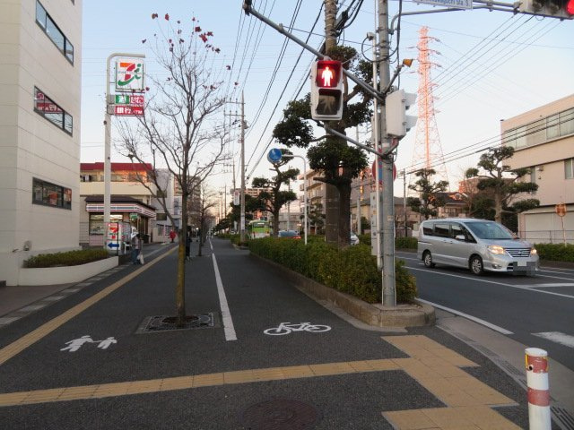 川口市戸塚１丁目の店舗事務所の周辺