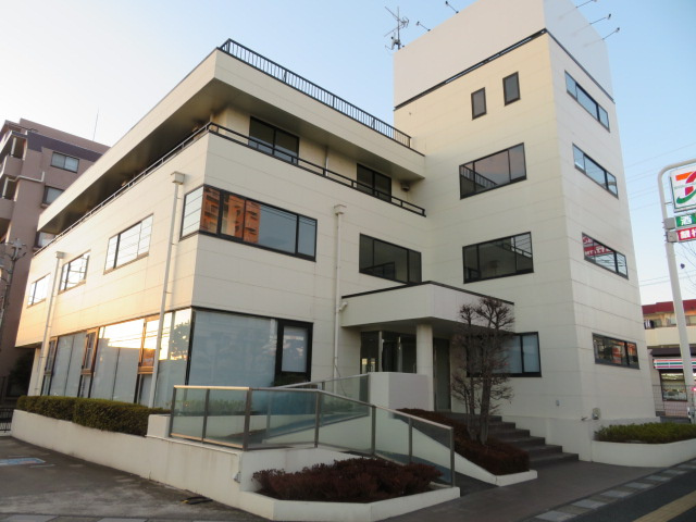 川口市戸塚１丁目の店舗事務所の外観