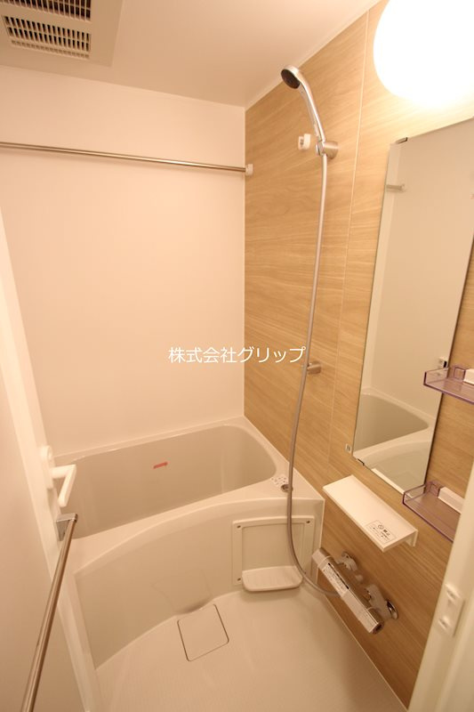 ブランシエスタ横浜高島町の浴室