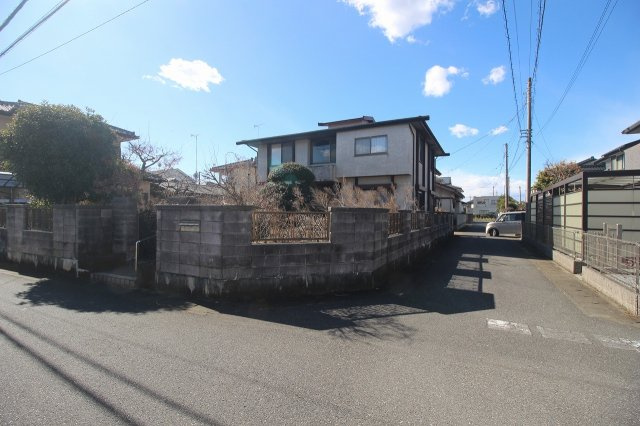 小山市犬塚の外観|北東側から引きで撮影（2025年2月撮影）