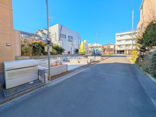 祝：成約済み　八王子市　上野町　新築戸建て　の前面道路含む現地写真|～仲介手数料無料☆八王子ひなた不動産～八王子市上野町　新築戸建て
