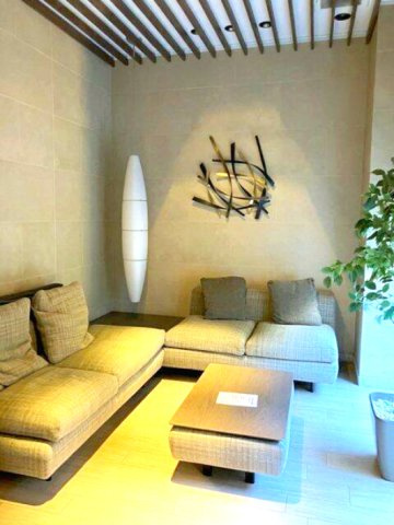 プラウド葛西のロビー|毎日通るロビーはこのようになっています