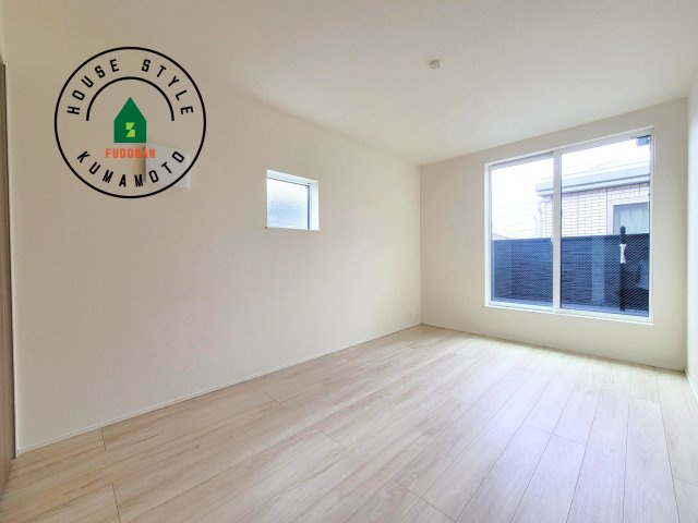 熊本市東区東野2丁目第1-2棟（2号棟）の寝室|主寝室には収納力に優れたクローゼットがありますので、お部屋もすっきり片付きます。