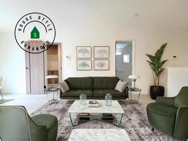 熊本市東区東野2丁目第1-2棟（2号棟）の居間・リビング|明るく開放的なリビングダイニングは豊かな陽光が注ぎ込み、やすらぎの空間を演出してくれます。ご家族で楽しいひとときをお過ごし下さい。※家具はCGを合成したものです。