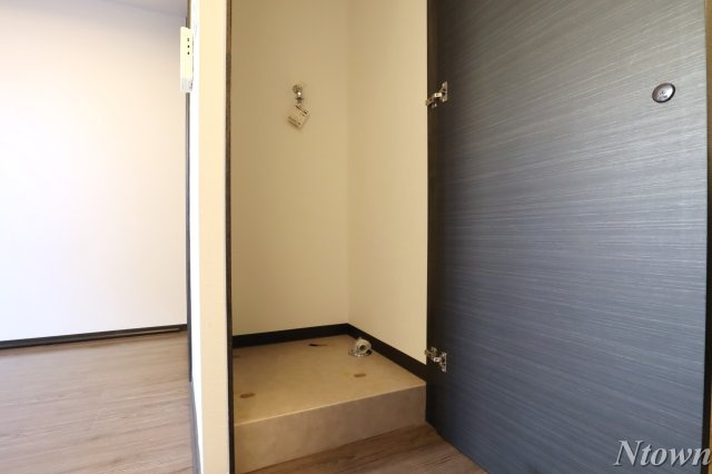 【設備】 | SK BUILDING-10 | 洗濯機置き場です。