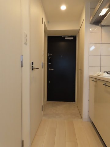 エスリード大阪プライムゲートの玄関