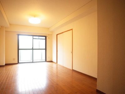 【内装】 | シャルマンローズ | リビング☆別角度