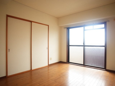 【寝室】 | シャルマンローズ | 洋室