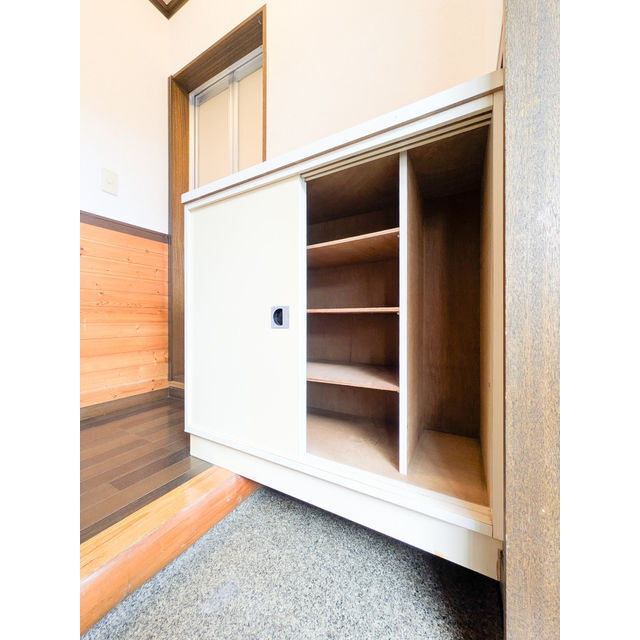 ストーンズ毛呂の内装