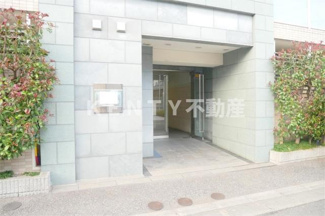 【エントランス】 | 建物の内部です