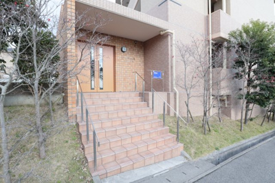 【エントランス】 | St.HILLS