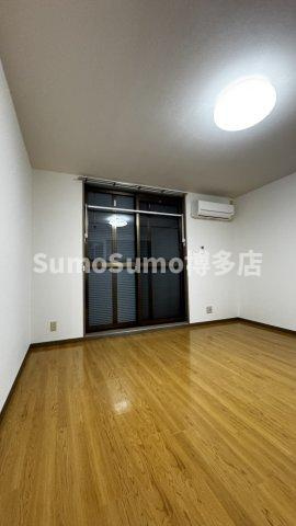 ドルフィン・ブルーの居間・リビング|おしゃれなリビングです