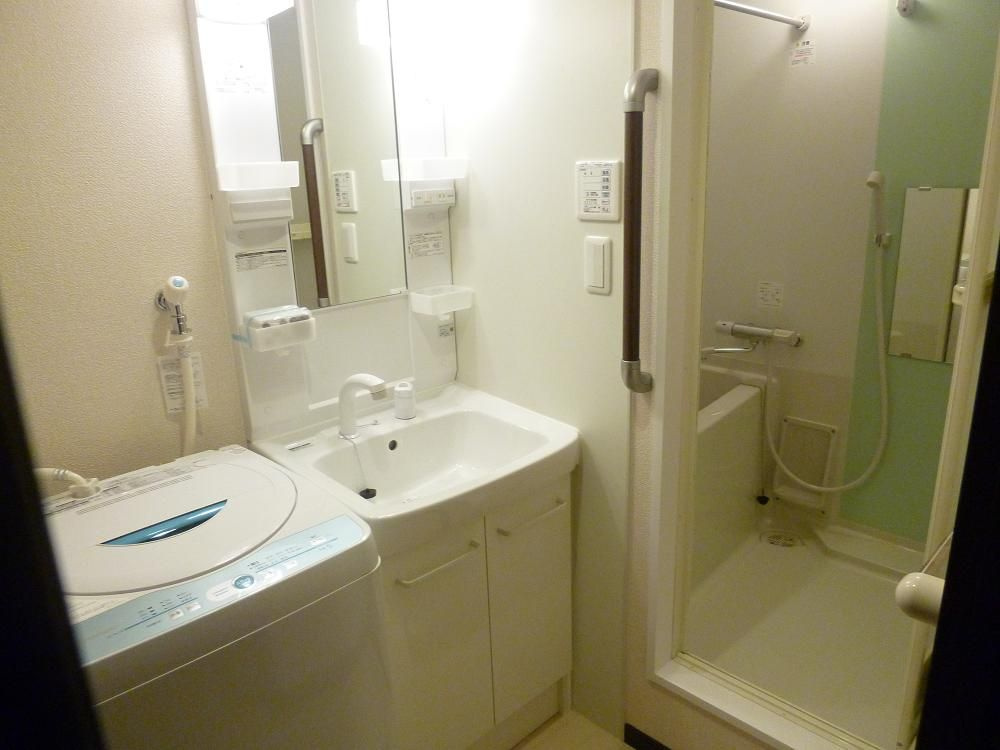 レオネクストＫＯＮＯの浴室