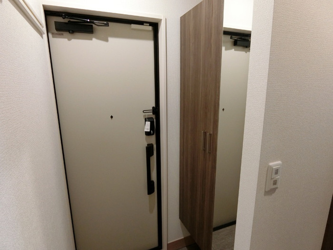 【玄関】Ｄ－ＲＯＯＭ連坊