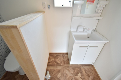 【洗面所】 | Soranji B | 忙しい朝には欠かせない洗面所です